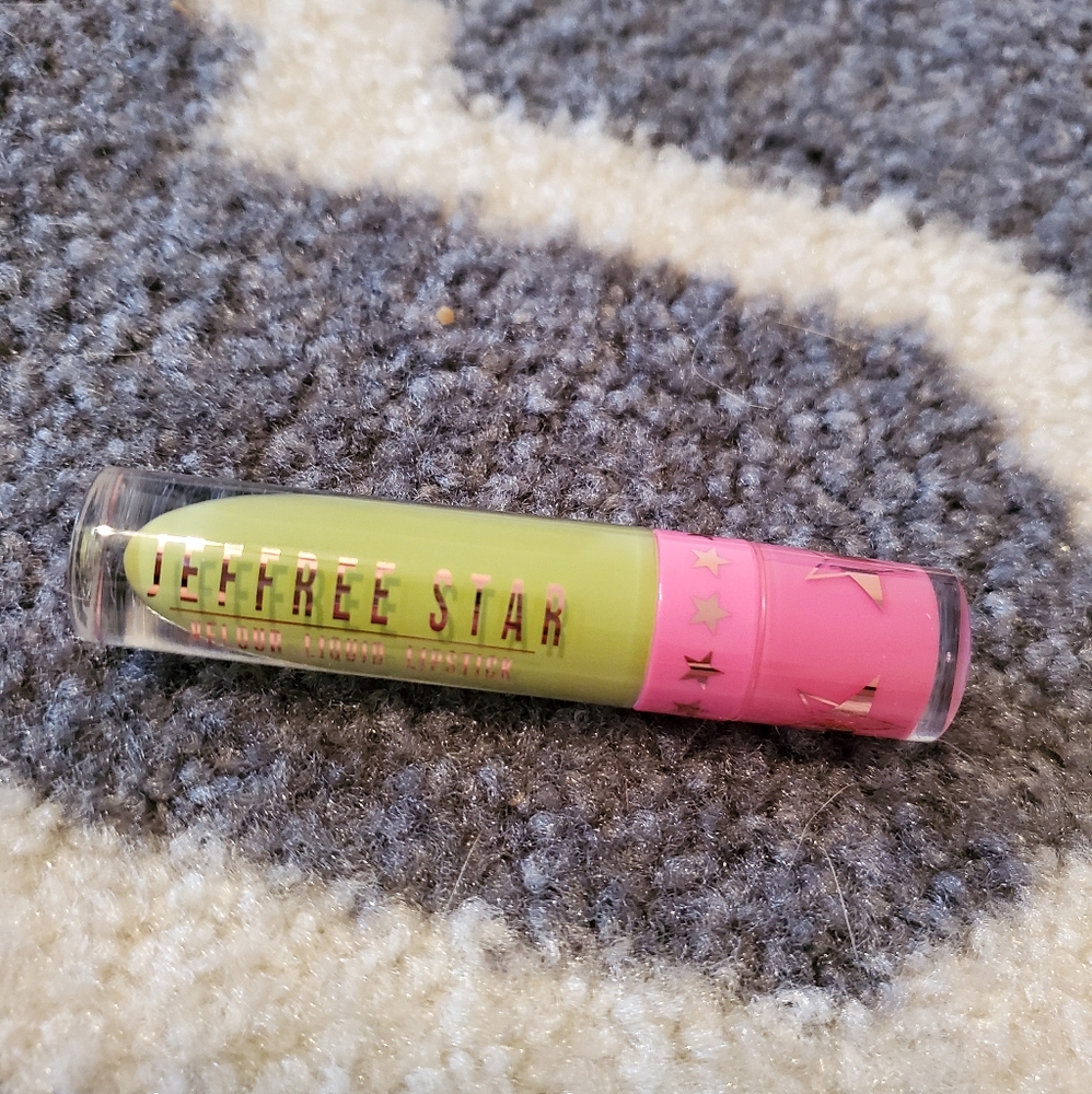 Jeffree Star shade Venus Flytrap